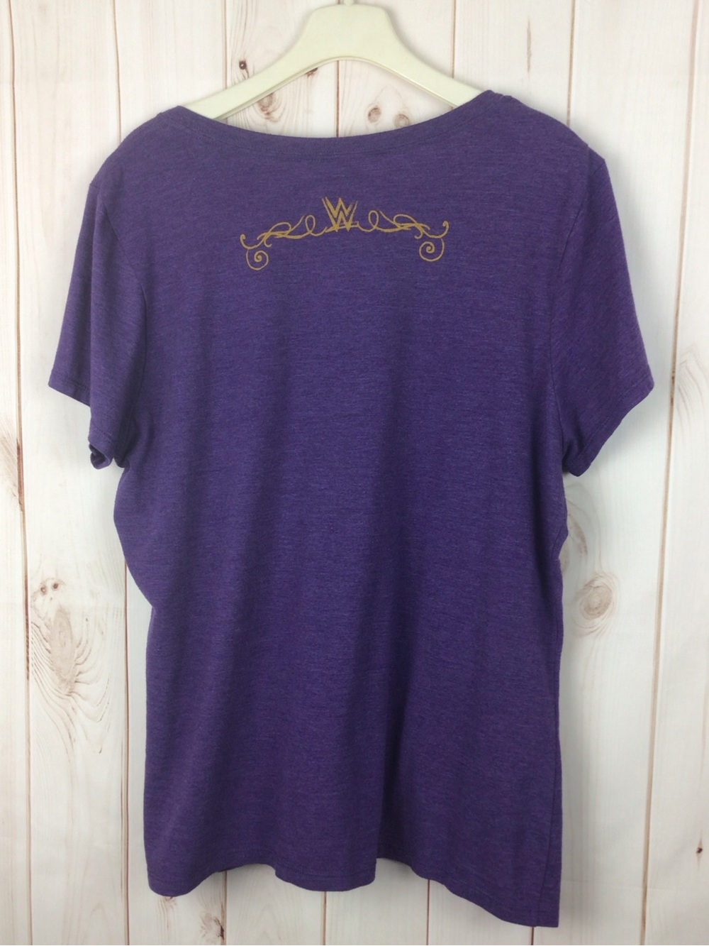 WWE Purple V-Neck WrestleMania 34 Graphic Tee with Gold Print 2X - Picture 2 of 4